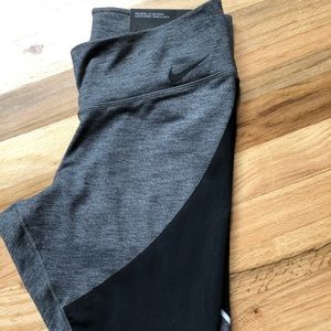 Nike Dri Fit Legendary Tight Fit Training Legging